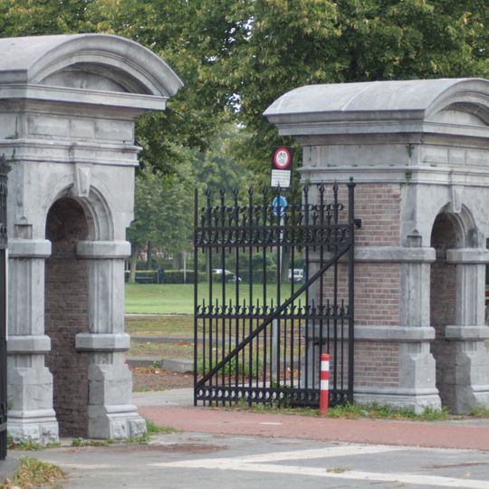 Juliana V. Stolbergkazerne - Toegangshek