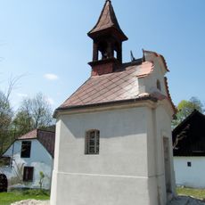 Kaple v Předních Zborovicích na návsi