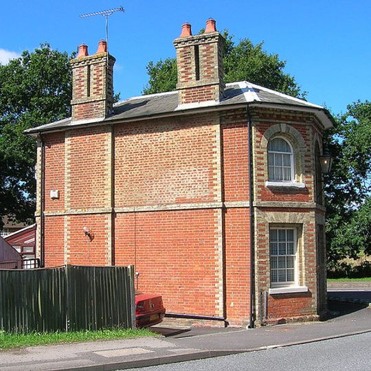 Old Gate House