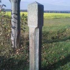 Wegestein (am Ortseingang)