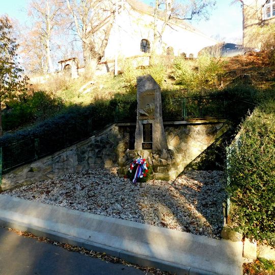 Pomník padlým v Tuklatech