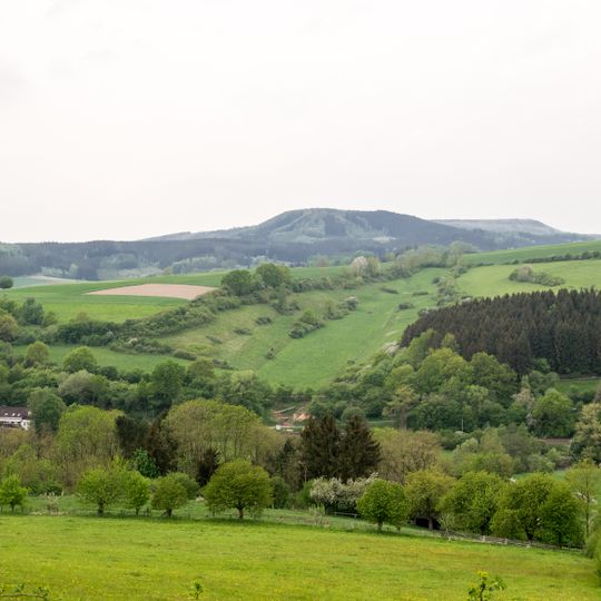Tal am Südhang des Humberges