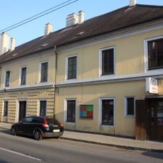 Wohnhaus, ehem. Bürgerspital, sog. Stöckelkaserne