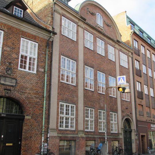 Povl Badstuber House