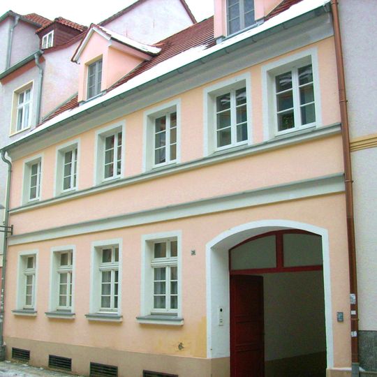 Wohnhaus in geschlossener Bebauung Senftenberger Straße 20