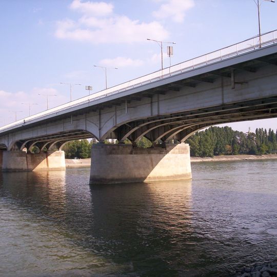 Árpád Bridge