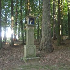 Boží muka na křížové cestě u Kamenice nad Lipou - 4. zastavení