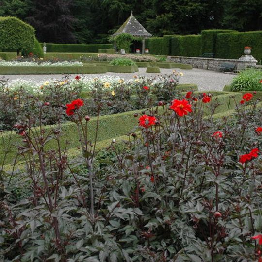 Glamis Castle, Italian Garden