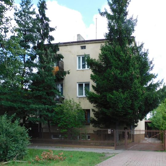 Dom przy ulicy Popularnej 63