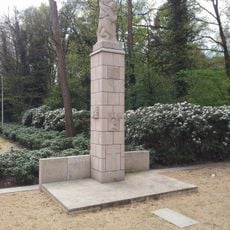 Monument op het Raadhuisplein