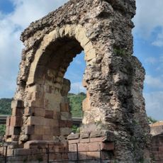 Roman arch of the Pont del Diable