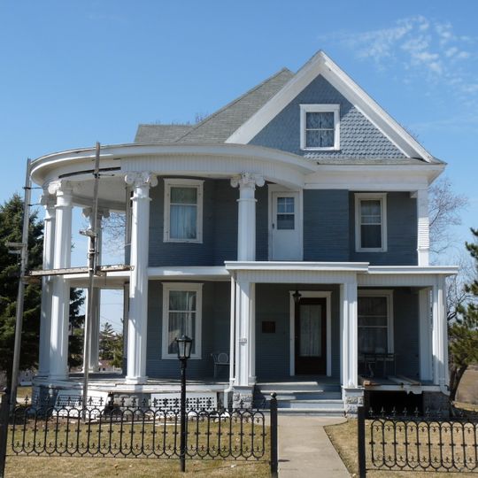 Albert and Theresa Marx House