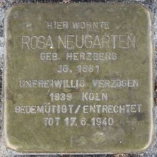 Stolperstein en memoria de Rosa Neugarten