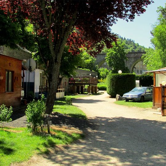 Camping Les Eaux Vives