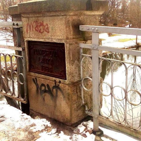 Památník postavení lávky v Jindřichově Hradci
