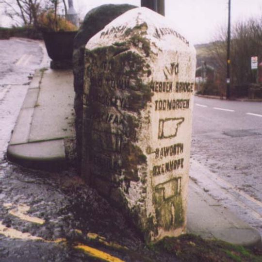 Guide post opposite Number 1 at junction of Akroyd Lane with Keighley Road