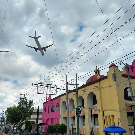 El Portón