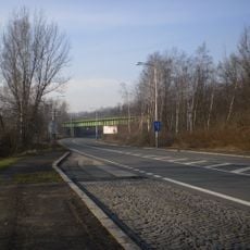 Železniční most přes Těšínskou ulici