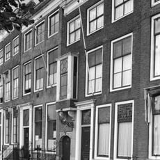 Huis met eenvoudige lijstgevel