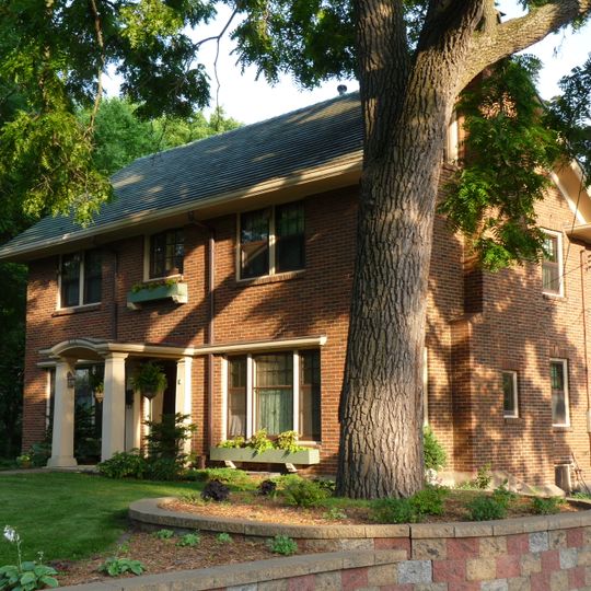 Forrest D. and Marian Calway House