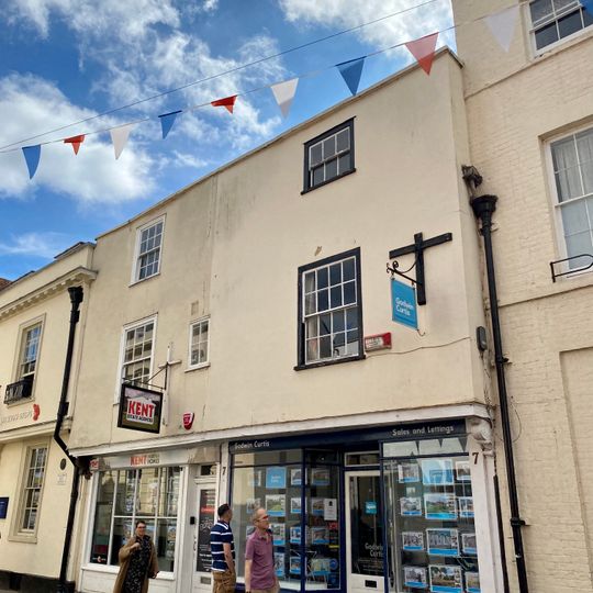 6 And 7, Castle Street