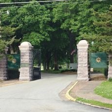 Oakdale Memorial Gardens