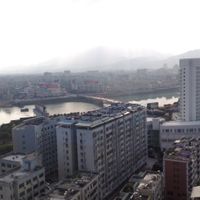 Shangcheng (kapital sa baranggay sa Republikang Popular sa Tsina, Guangdong Sheng, lat 23,74, long 114,70)