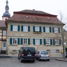 Wohn- und Geschäftshaus