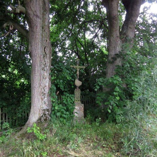 Kříž západně od Hořehled