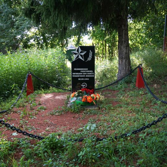 Monuments and memorials in Novaya Ladoga