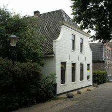 Hogereind 25, De Waal