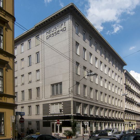 Neustiftgasse 40