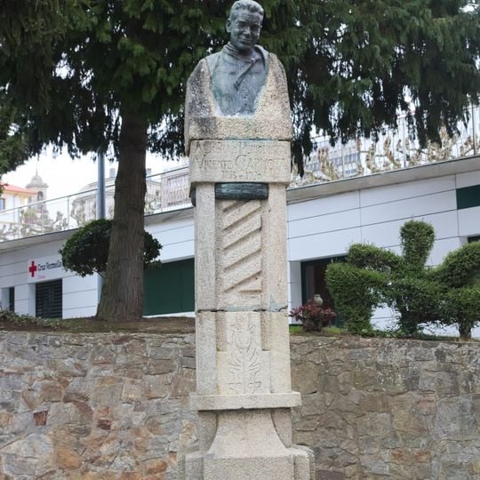 Monument to Vicente Carnota