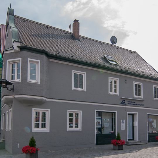 Stadtplatz 8