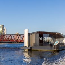 Royal Wharf pier