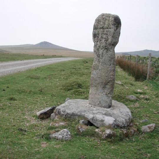 The Middle Moor Cross, 230m north-east of Camperdown Farm