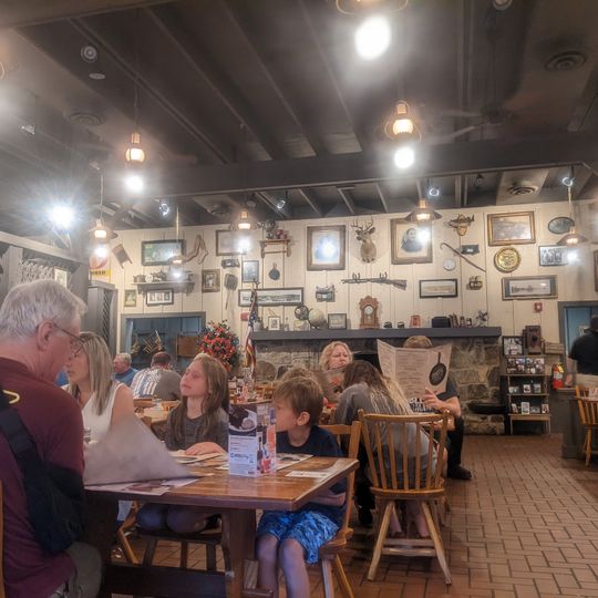 Cracker Barrel Old Country Store