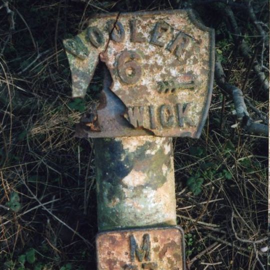 Milepost, Barmoor Red House