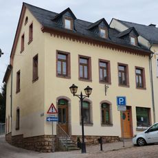 Wohnhaus in Ecklage, mit Anbau zur Friedhofstraße Neumarkt 1