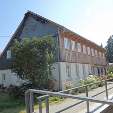 Friedrich-Schneider-Weg 9