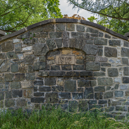 Friedhofsmauer Plauener Straße 1 in Hof