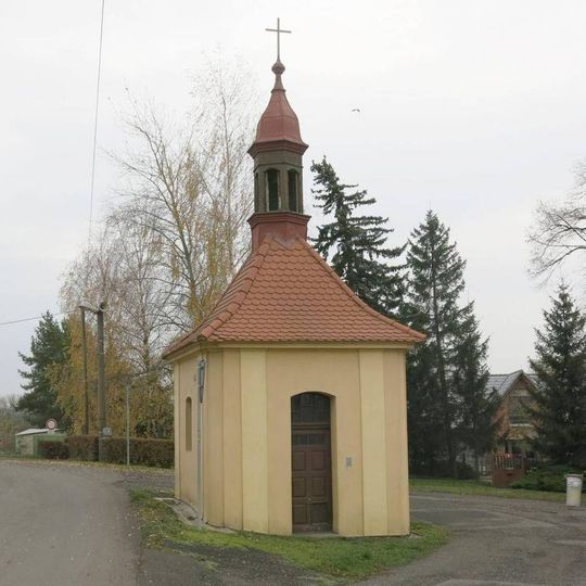 Kaple na návsi v Želechovicích