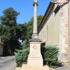 Croix de l'église de Saint-Didier-d'Aussiat