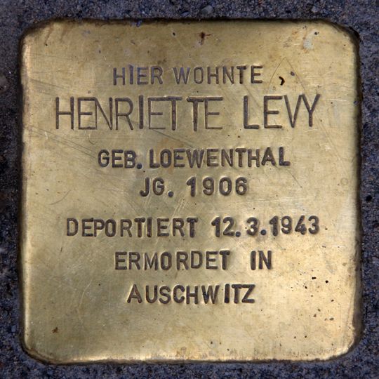 Stolperstein en memoria de Henriette Levy