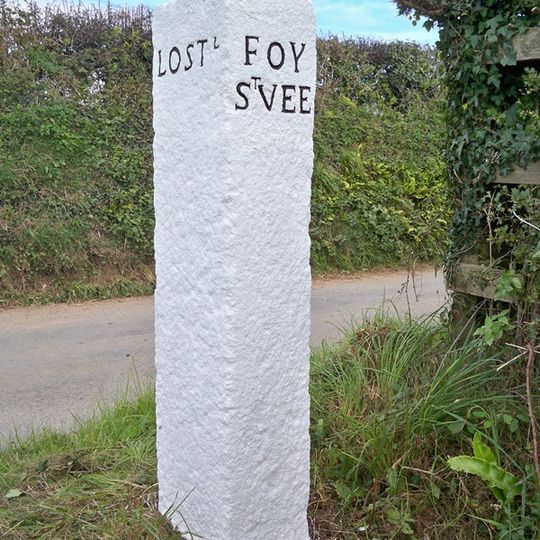 Guide Post 1/2 Mile South West Of Kingole Farm