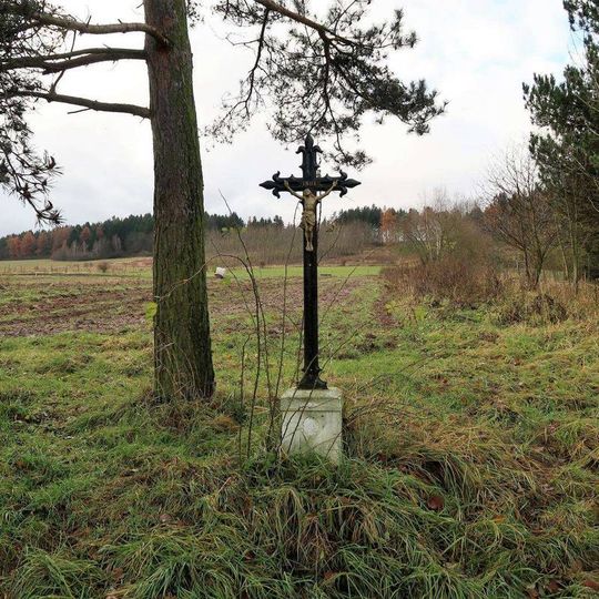 Kříž na kraji starého Zaječova