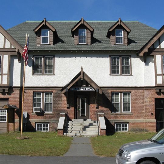 Russell Center Historic District