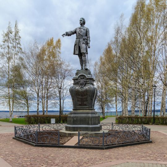 Monument to Peter the Great in Petrozavodsk