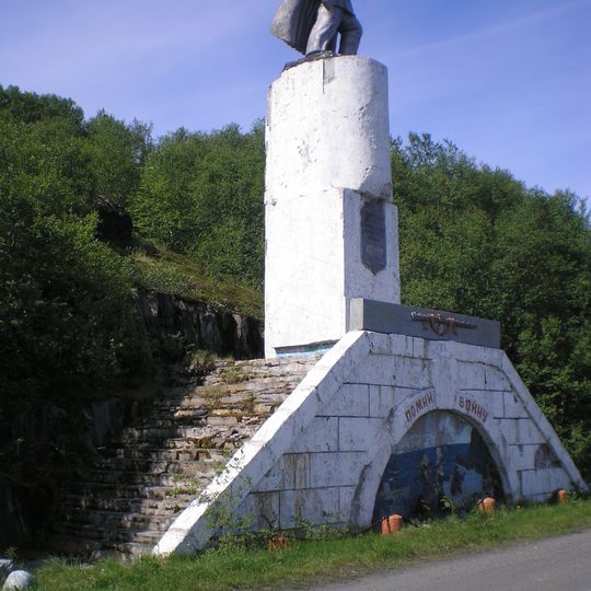 Памятник советским воинам - освободителям Печенги
