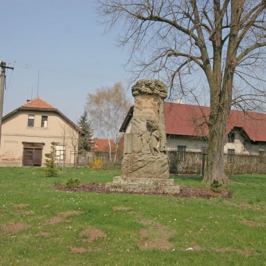 Pomník padlým ve Staré Vodě